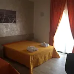 Un Posto Al Sole فندق مبيت وإفطار Torretta (Calabria)